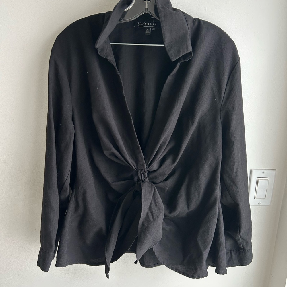 ELOQUII black tie-front blouse. Size 16. Great condition!